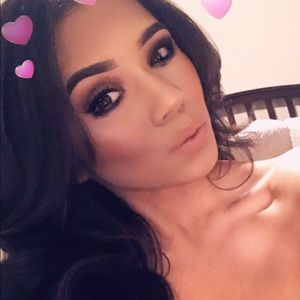 Meet your Posher, Jasmine